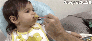 gif-baby-food-trick