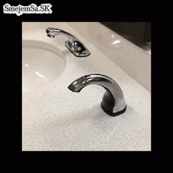 GIF: Dávkovač mydla
